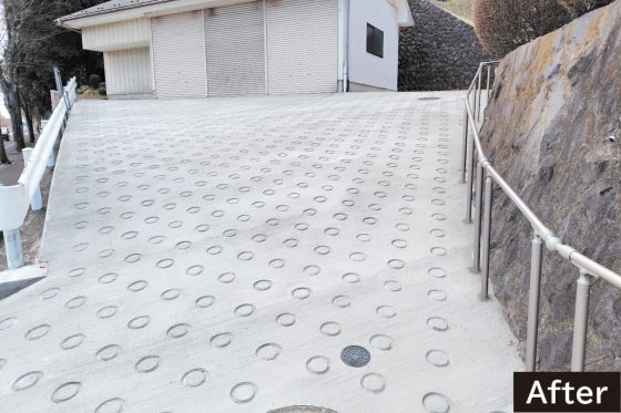 手すり 写真01-後